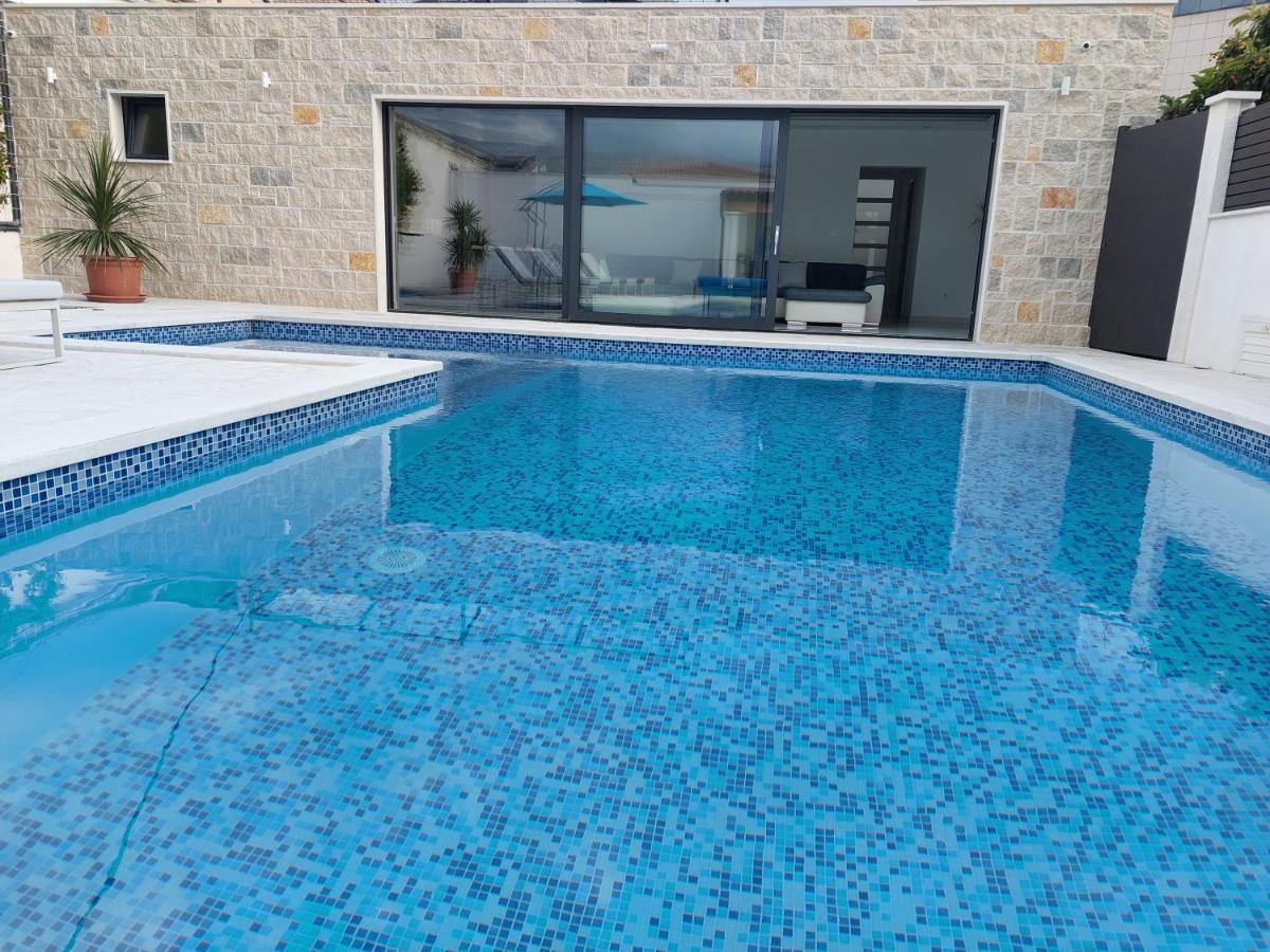 Villa Enjoy Lux In 斯普利特 外观 照片